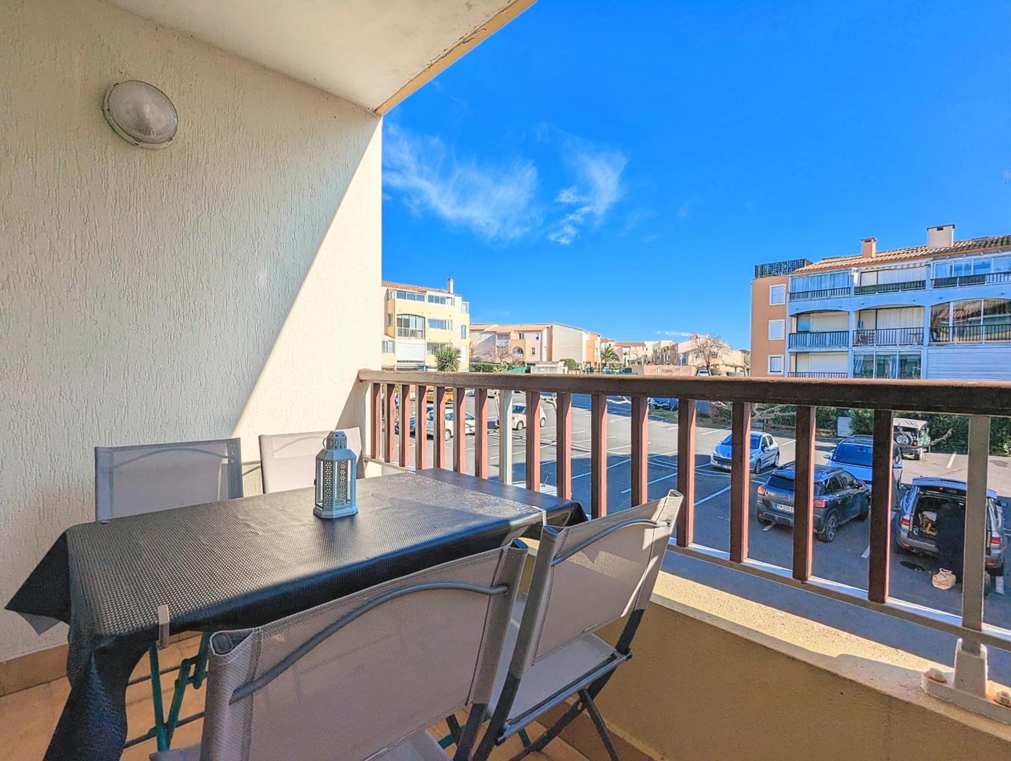 Appartement Au Calme + Parking 阿格德 外观 照片