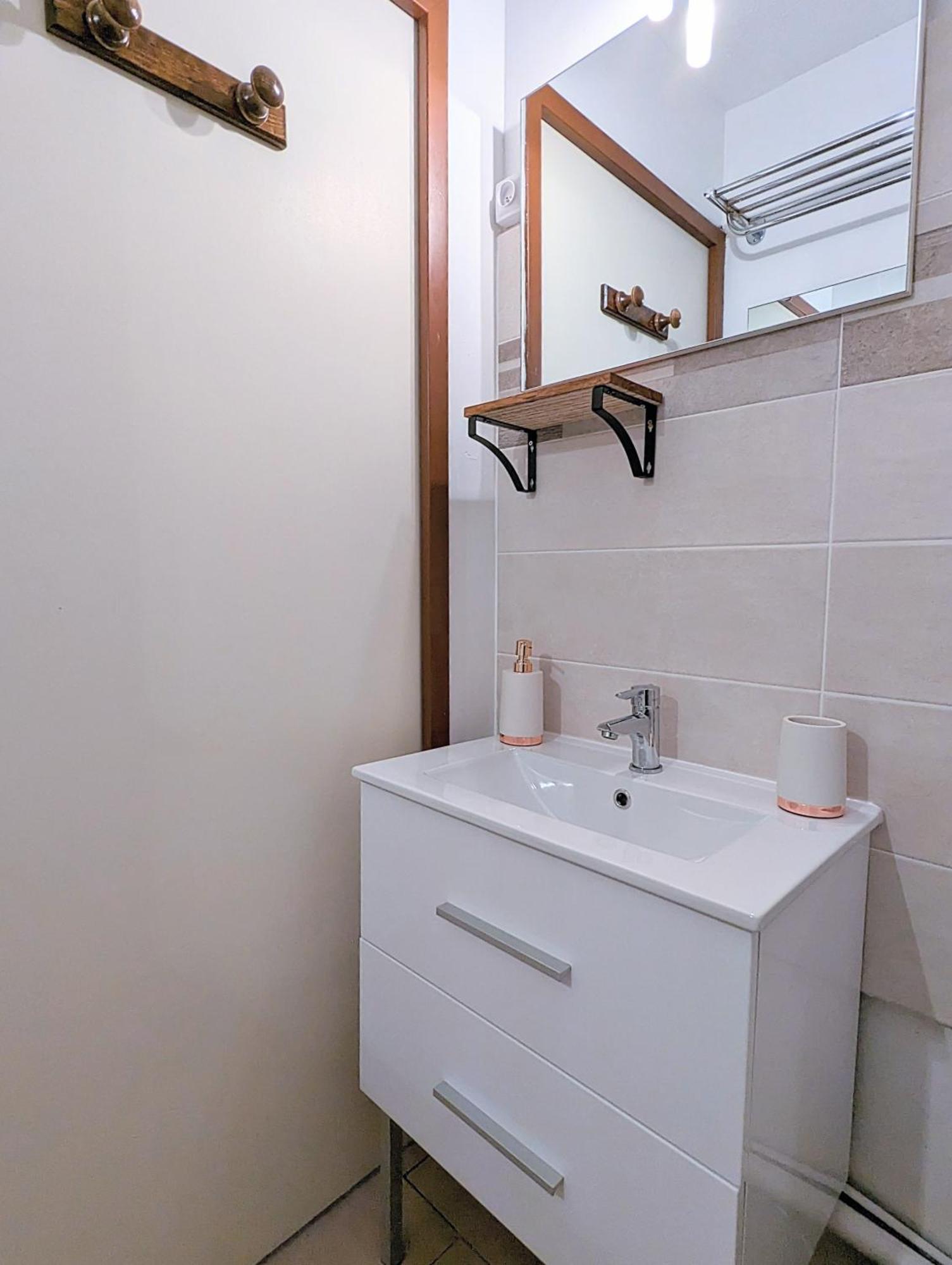 Appartement Au Calme + Parking 阿格德 外观 照片