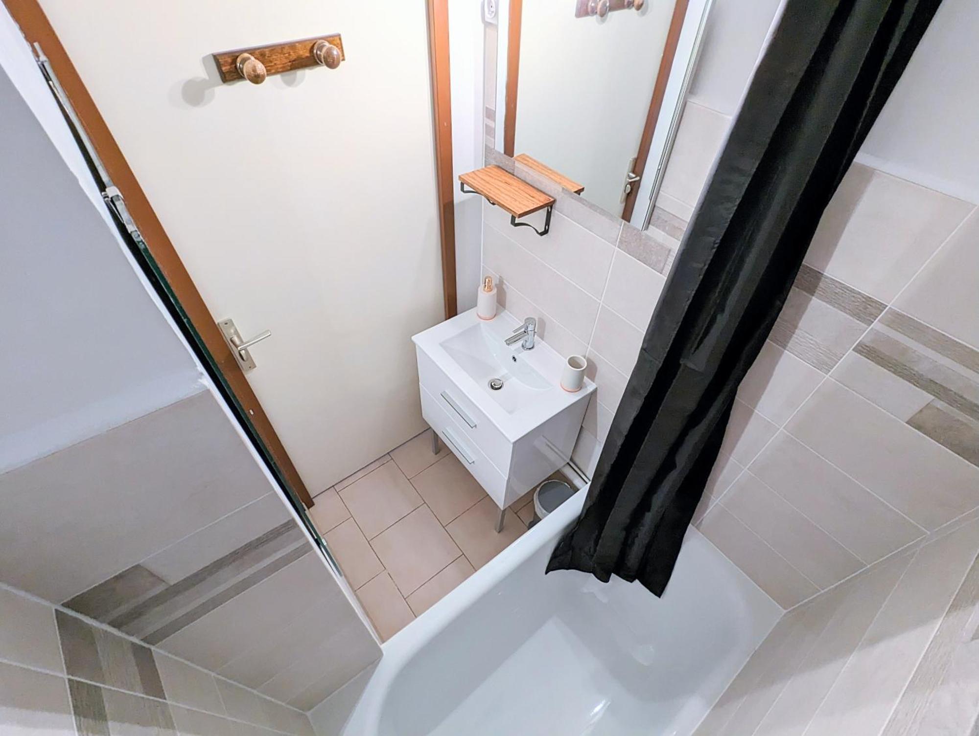 Appartement Au Calme + Parking 阿格德 外观 照片